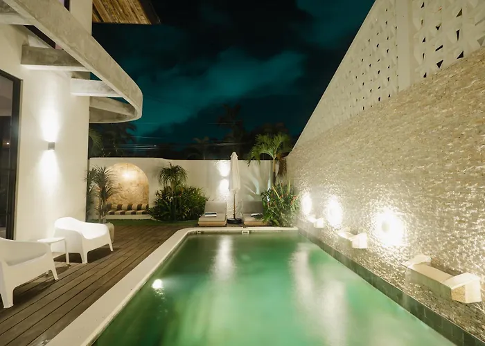 Casa Yellowstone 4br - * Seminyak