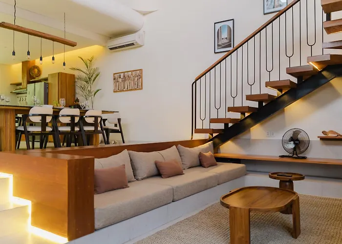 Casa Yellowstone 4br - Villa Seminyak